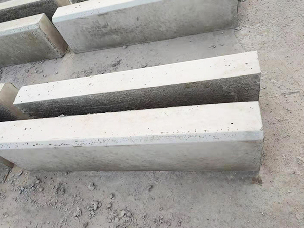 ���λ���������