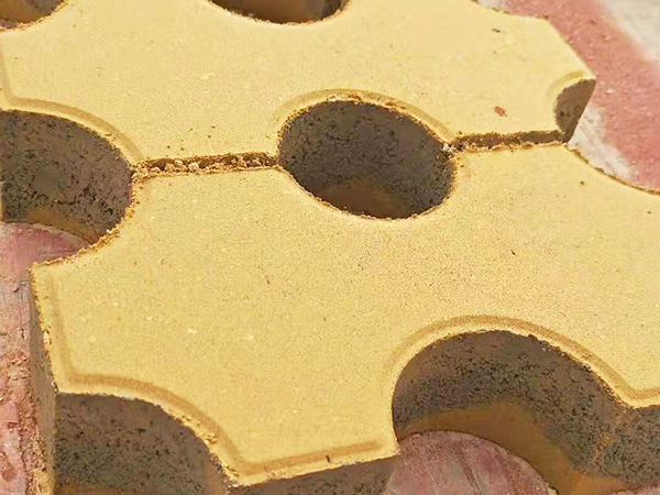 ������ƺש